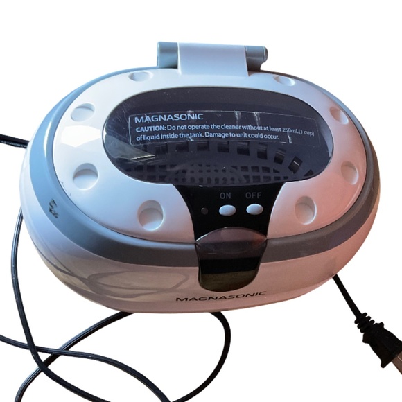 Magnasonic CD-2800 Ultrasonic Jewelry & Eyeglass Cleaner White Gray - Picture 4 of 6